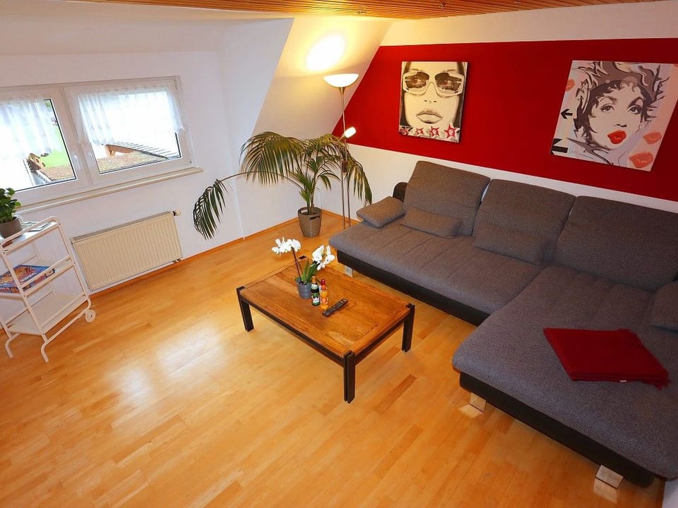 Bertsche 2 Schlafzimmer - Rietheim-Weilheim