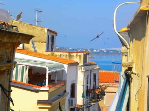 Balcone Mediterraneo B