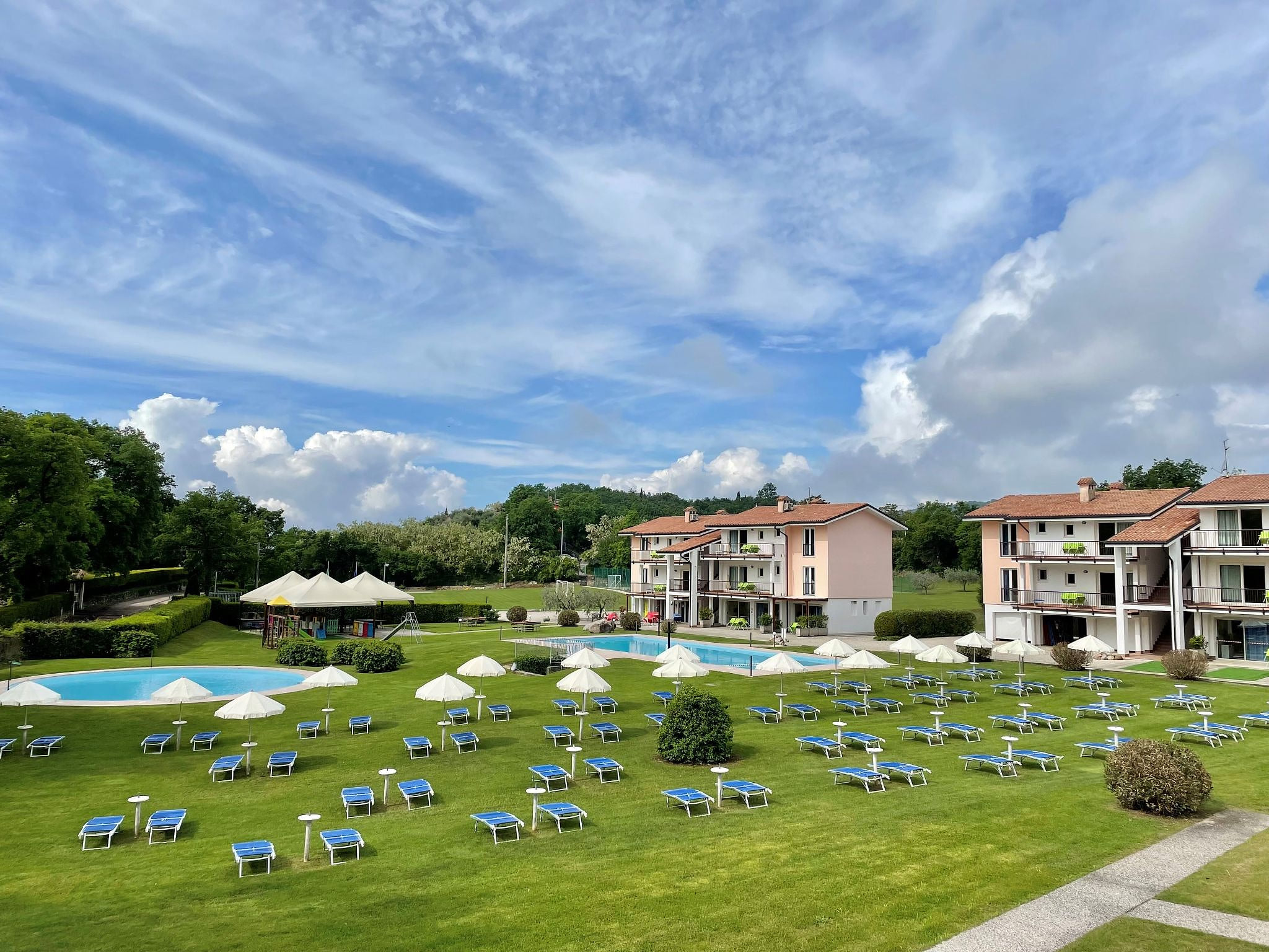 Wohnung in Costermano mit privatem Parkplatz