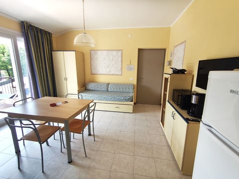 Wohnung in Costermano mit privatem Parkplatz