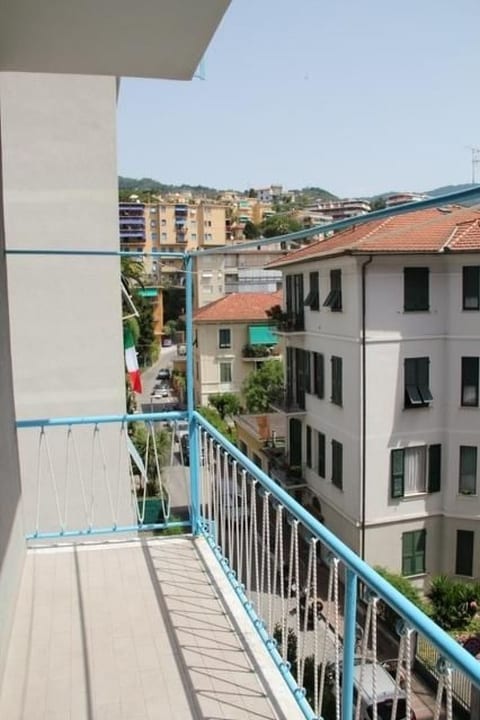 Wohnung mit Balkon