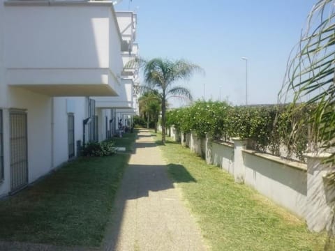 Apartment Zeus Apollo mit mölierter Terrasse