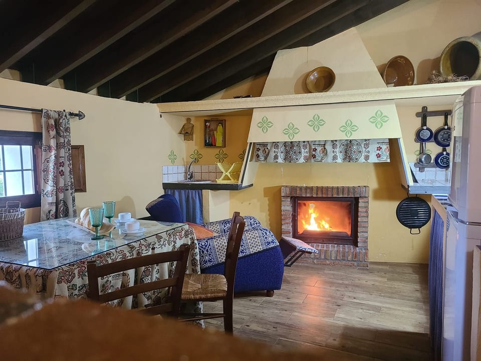 Bellissimo appartamento per le vacanze a Iznájar con giardino, terrazza e barbecue - Fuentes de Cesna