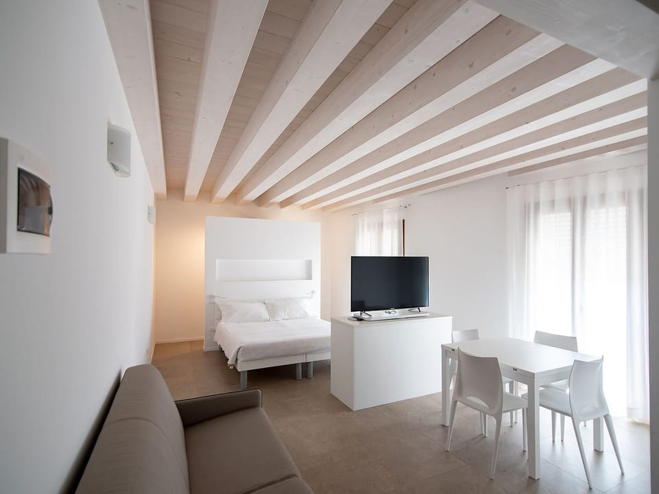 Einzimmerwohnung mit Balkon und Frühstück - Rosolina Mare