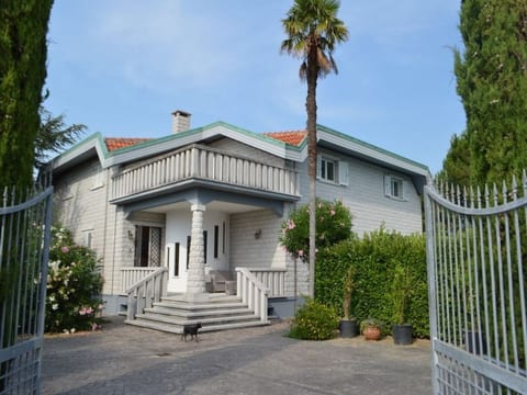 Villa mit privatem Pool in der Nähe von Petriolo