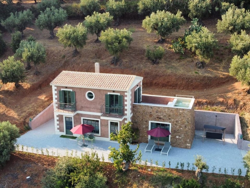 Villa avec jacuzzi, à seulement 6 km de la plage - Lamezia Terme