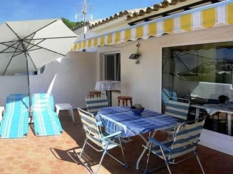 Klimatisierte Ferienwohnung mit eigener Terrasse