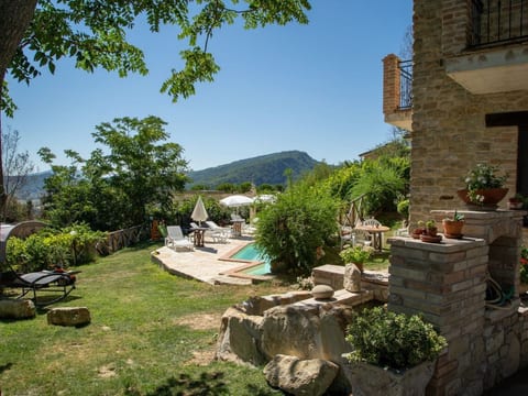 Villa mit privatem Pool in der Nähe des Dorfes