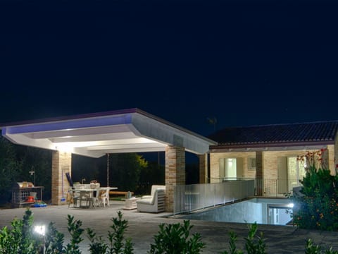 Villa mit privatem Pool in der Nähe der adriatischen Strände