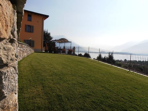 'Villa Perla del Lago