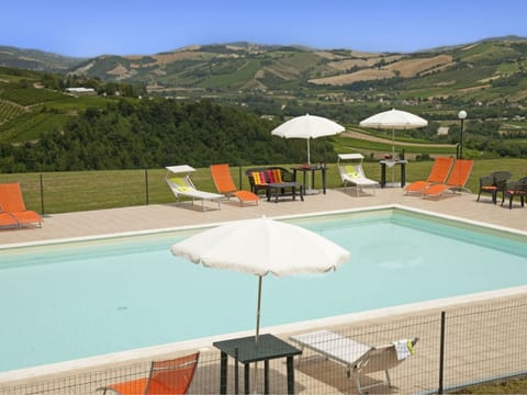 Villa mit privatem Pool und atemberaubender Aussicht