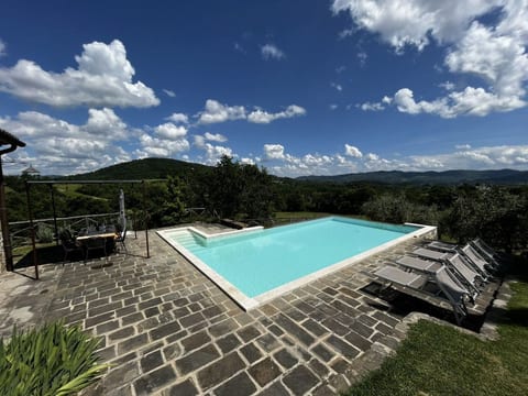 Villa mit privatem Pool zwischen Umbrien und der Toskana