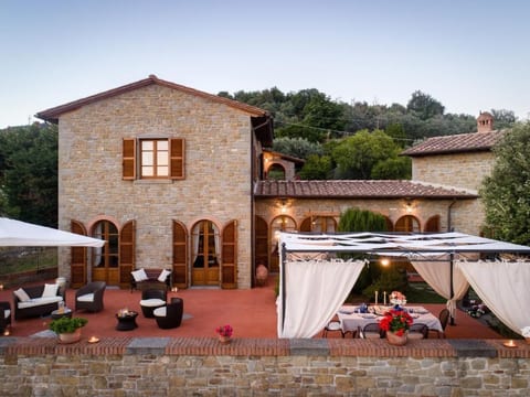 Wunderschöne Wohnung in Cortona mit Großer Terrasse