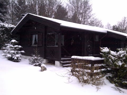 Berghütte mit eigenem Garten und Grill