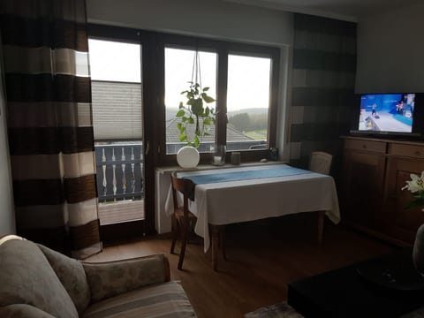 Appartement mit Balkon
