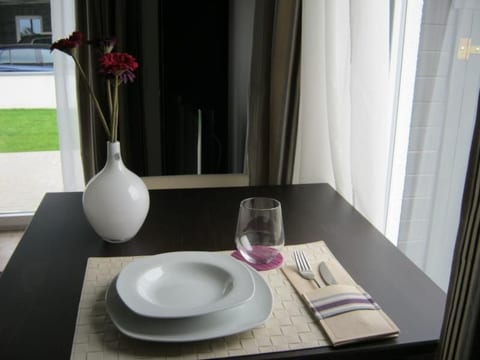 Wohnung im Erdgeschoss mit Terrasse und Stellplatz