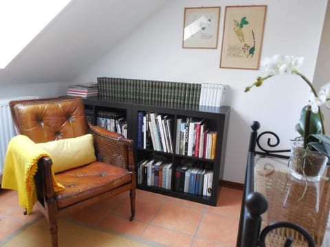 Exklusive Ferienwohnung mit Loggia am Waldrand