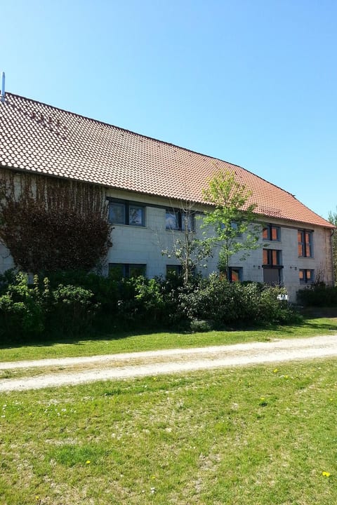 in Weenzen mit Großem Garten