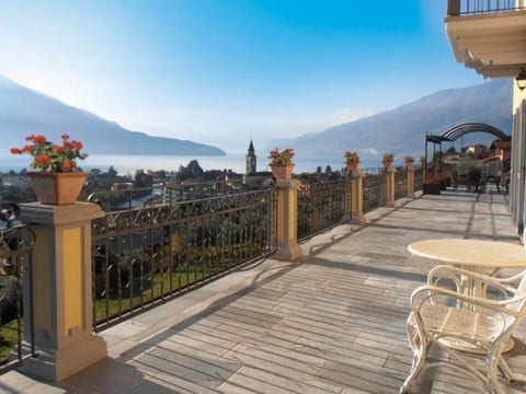 Jugendstilvilla mit Blick auf den Comer See