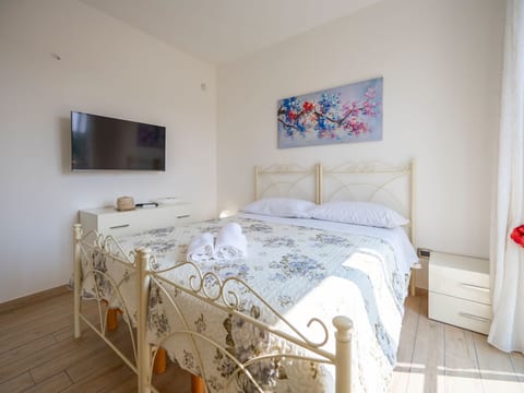 "Hybla Sea Apartment"