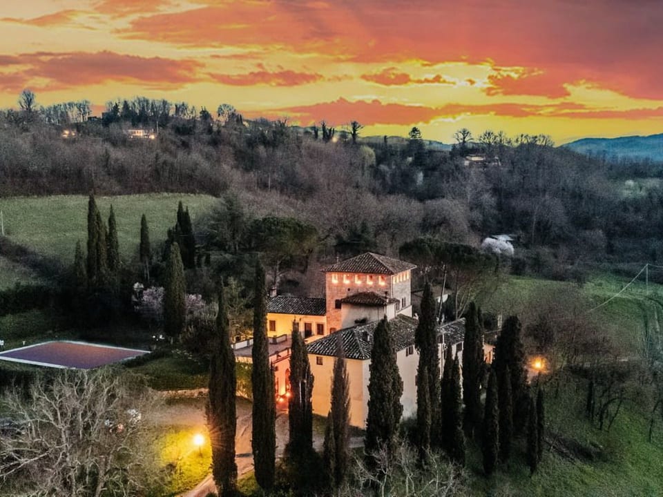 Bellissima villa con vista mozzafiato e piscina privata - Vicchio