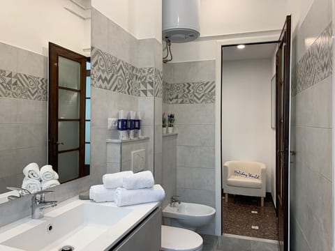 für 6 Personen ca. 80 m² in Chiàvari, Norditalien (Ligurien)