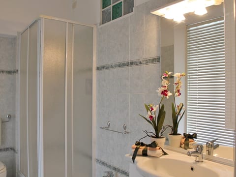 ILA2310 HOUSE STELLA 5