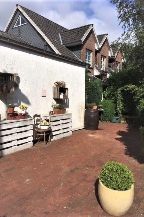 Modernisierte Ferienwohnung mit Balkon