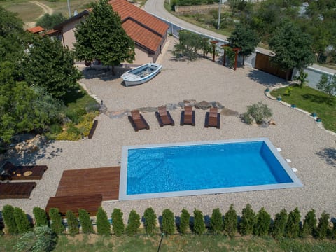 Villa Ni-Sa mit Privatpool für 11 Personen