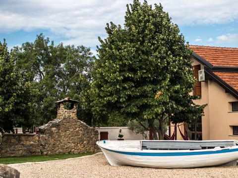 Villa Ni-Sa mit Privatpool für 11 Personen