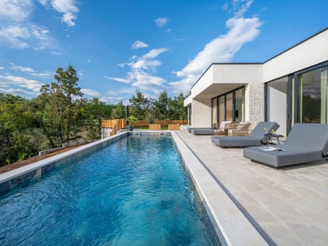 Sunset Villa Santalezi
