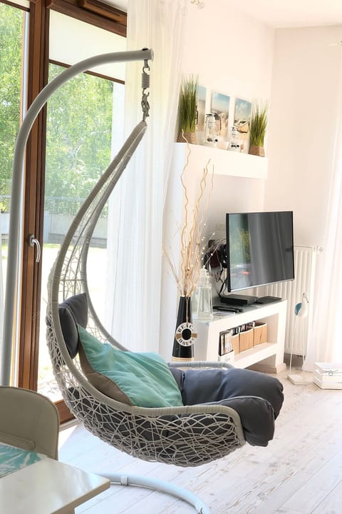 Wohnung in Brzeźno mit Großem Garten