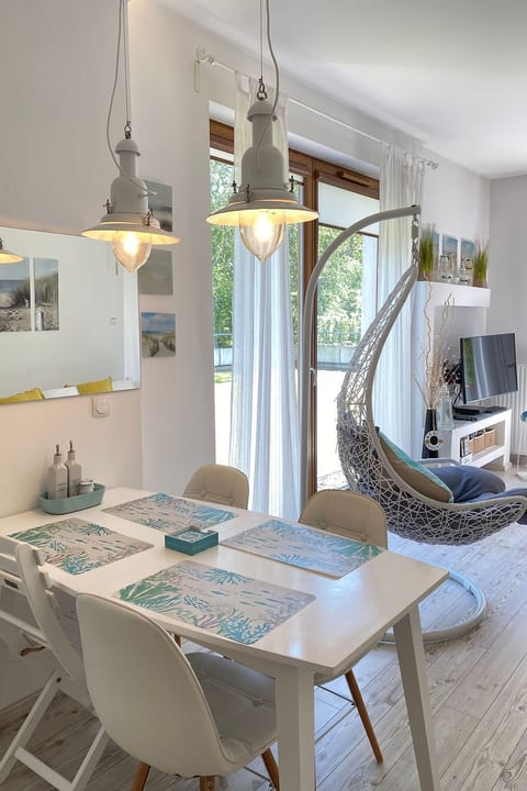 Wohnung in Brzeźno mit Großem Garten