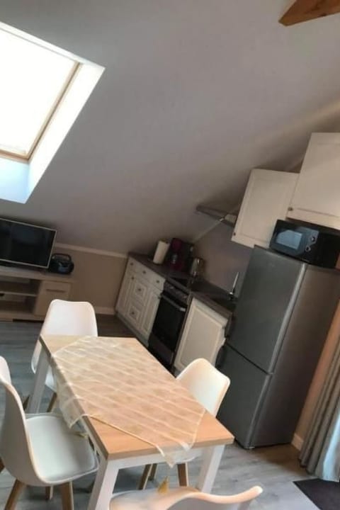 Gemütliches Ferienhaus mit Garten und Seeblick