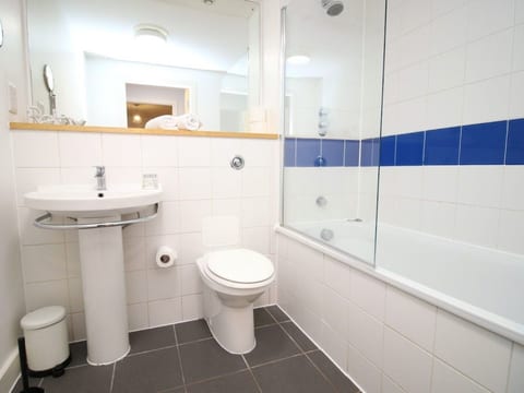 Zentrale Wohnung Bristol, 2 Betten, Balkon, Wi-Fi