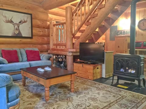 Echte Blockhütte mit Kamin und Wi-fi