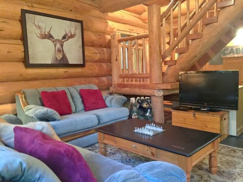 Echte Blockhütte mit Kamin und Wi-fi