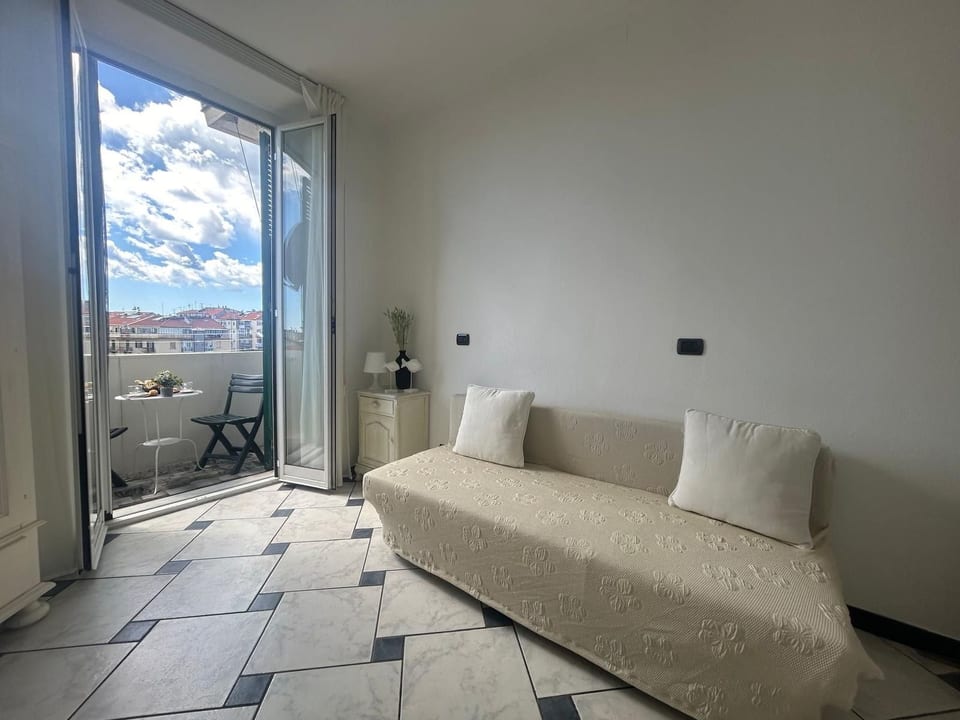 Il Cielo Con Un Dito par Holiday World - Province of Savona