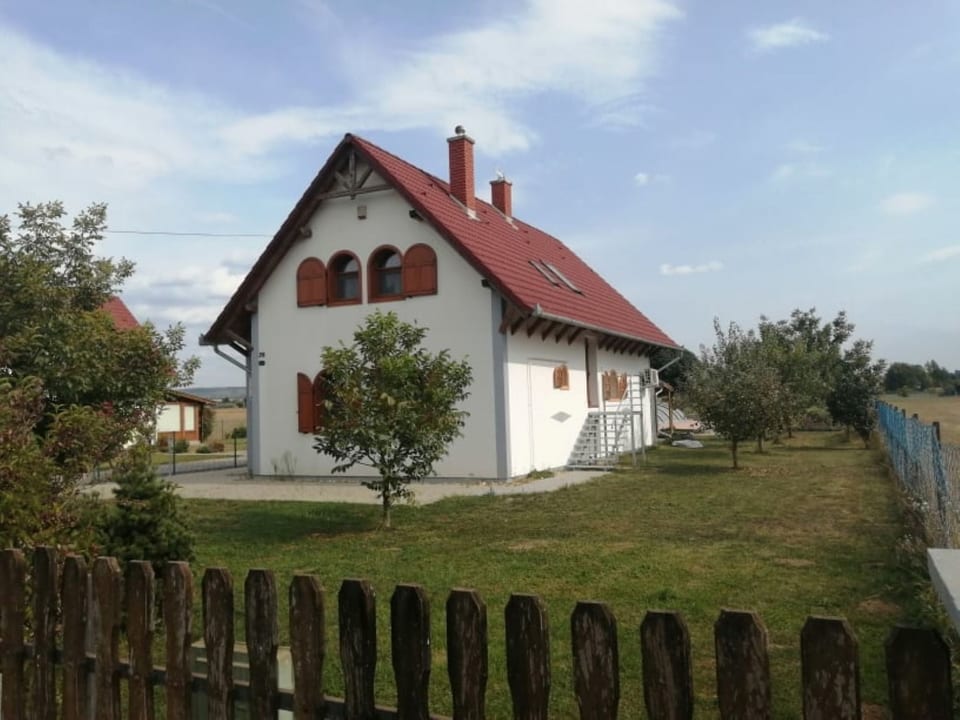 Schöne Ferienwohnung in ruhiger Lage - Vörs