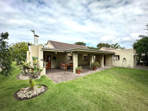 Estate Chalet 40 mit gemeinschaftlichem Pool, Südafrika