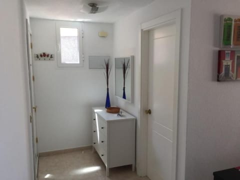 Schöne Wohnung mit Sonnenterrasse und Meerblick