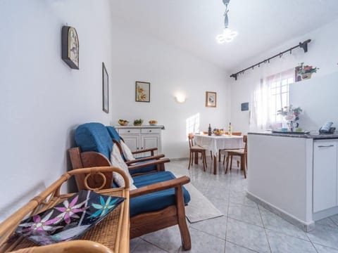 Wohnung in Villa am Meer und mit Meerblick