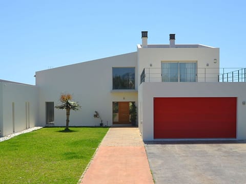 Schönes modernes Ferienhaus C84MLL