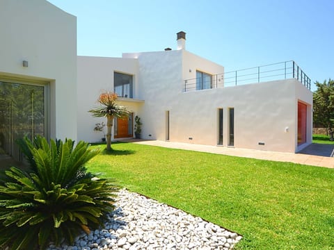 Schönes modernes Ferienhaus C84MLL