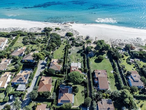 Villa "Villa Aurosa" in der Nähe des Strandes