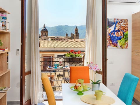 Ein-Zimmer-Wohnung 'Capo House' mit Balkon