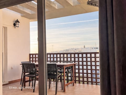 Helle und geräumige Wohnung in Conil