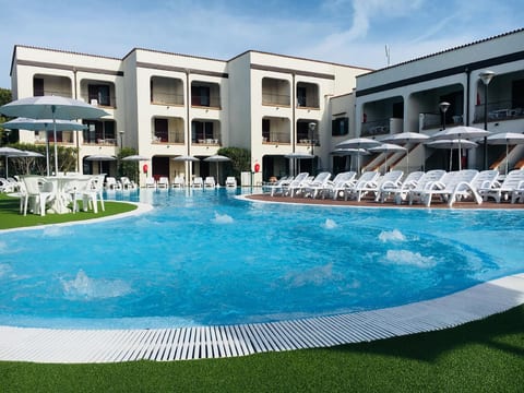 in Lido Di Spina mit Möbliertem Balkon