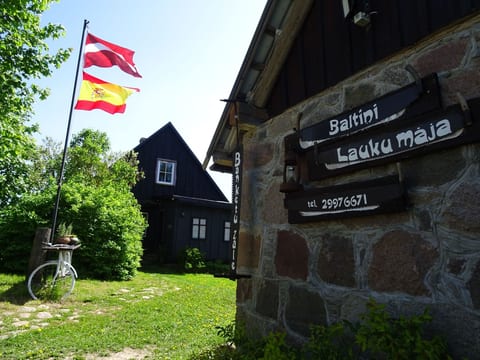 Landgut "Baltin Krogs" mit eigenem Garten
