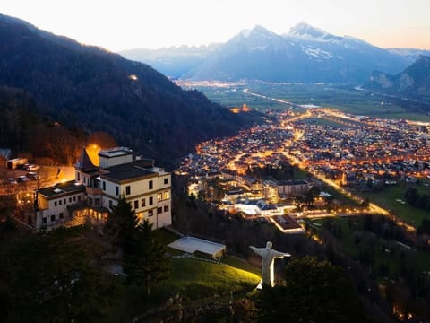 Ganzes Schloss Hotel Wartenstein inkl. Restaurant